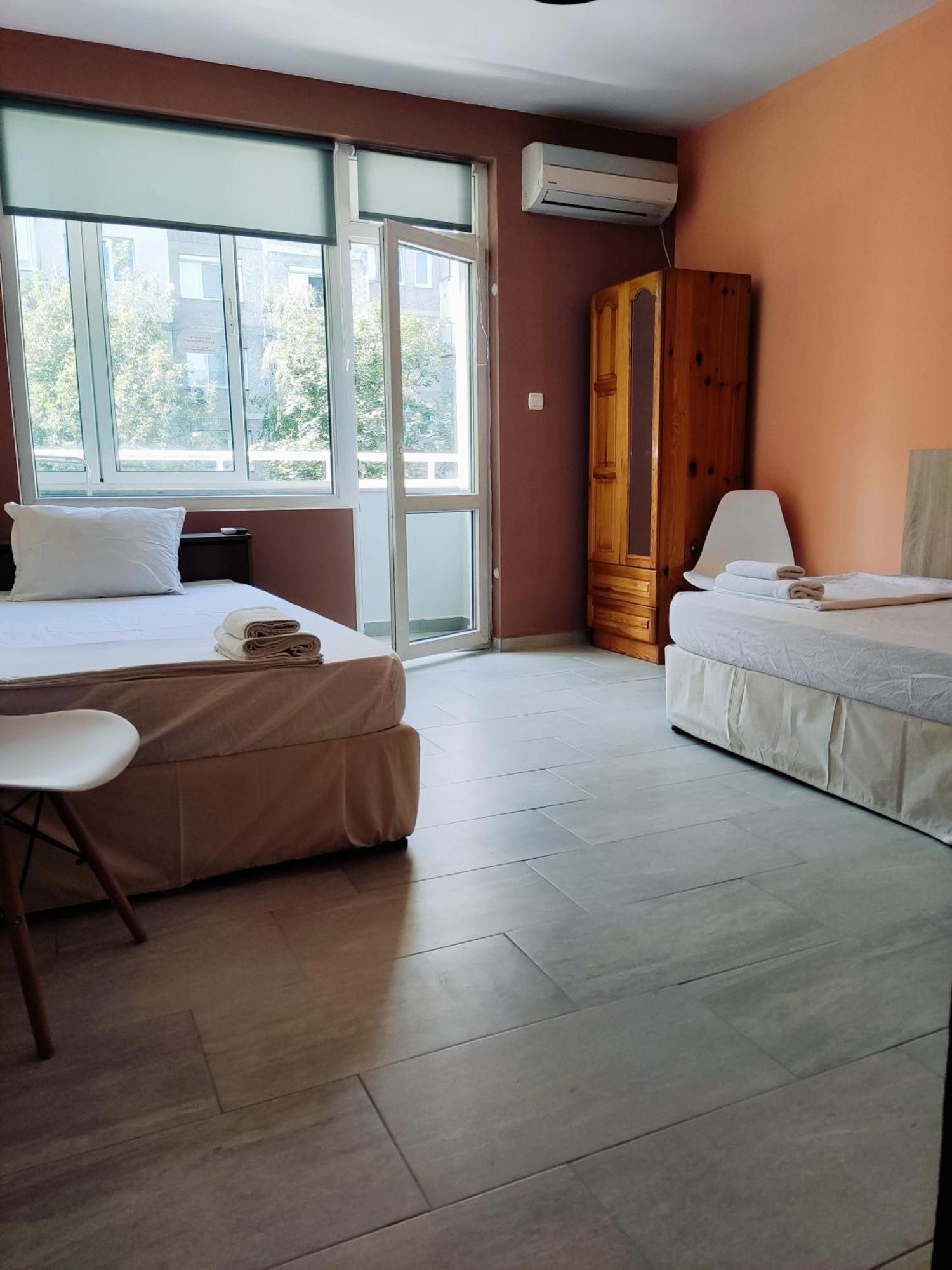Pleven Rooms Exterior photo